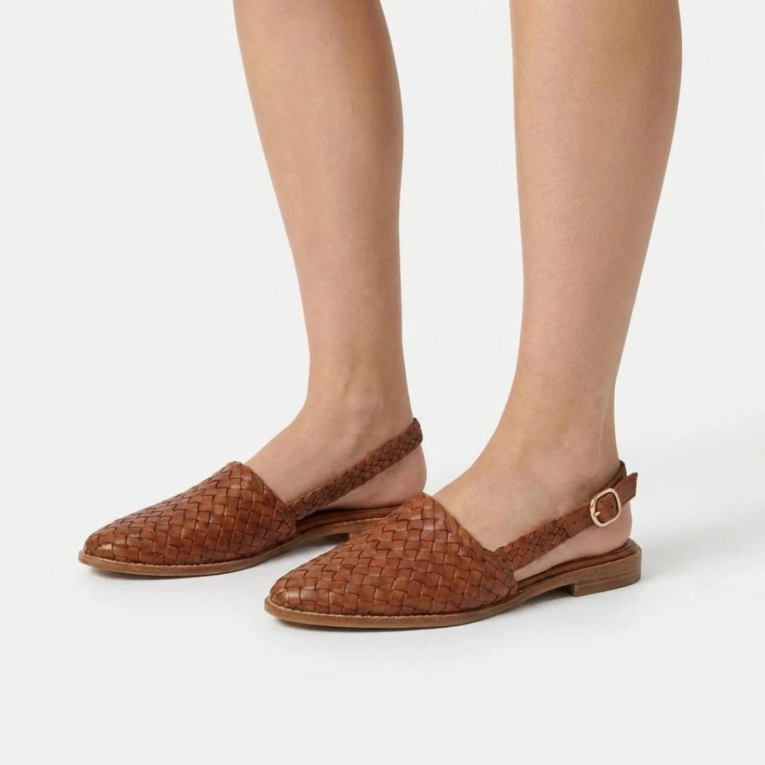 Women's Artisan-Crafted Refined Moccasins with Breathable Leather