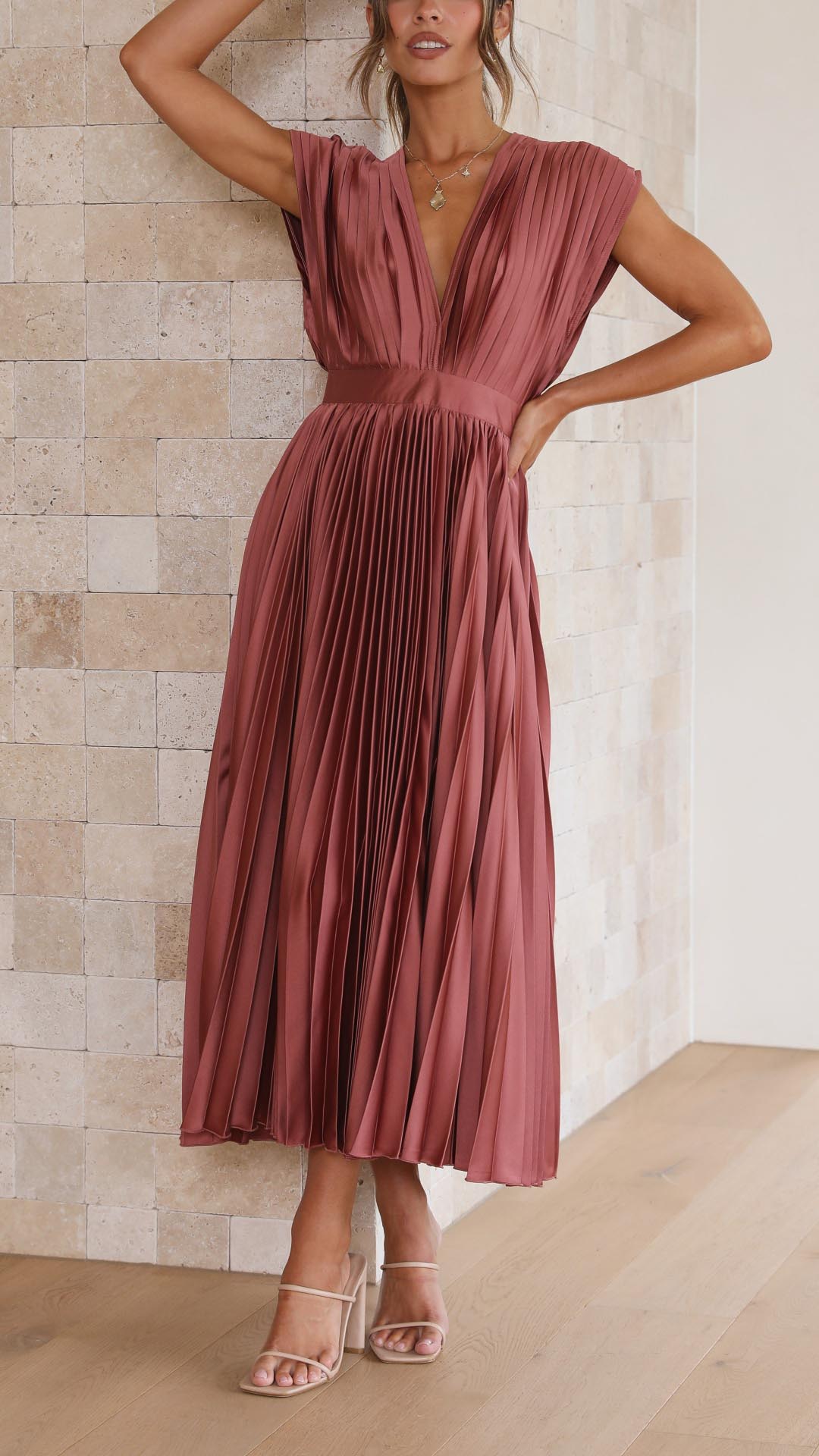 Women's Wedding Guest Midi Dress V-Neck Cap Sleeve Pleated