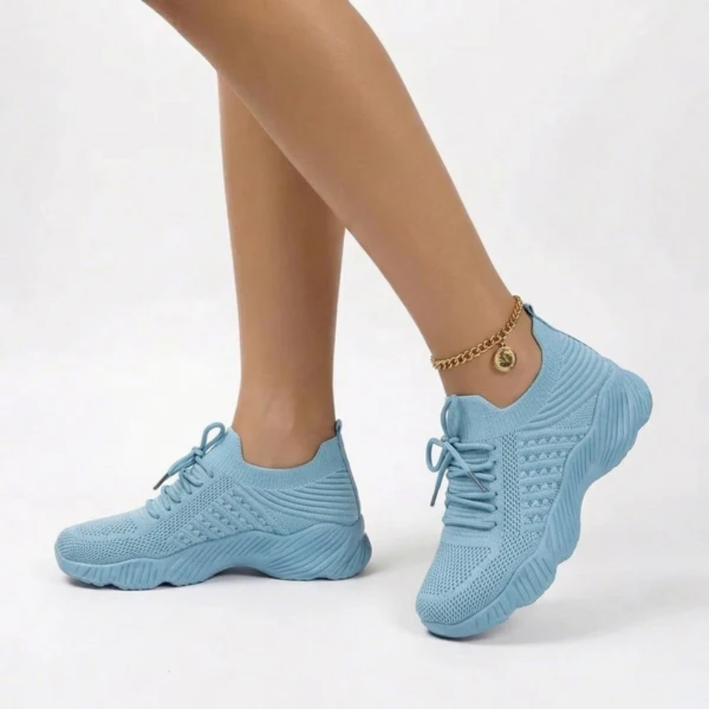 Women's Orthopedic Mesh Sneakers with Textured Platform Sole and Lace-Up Detail