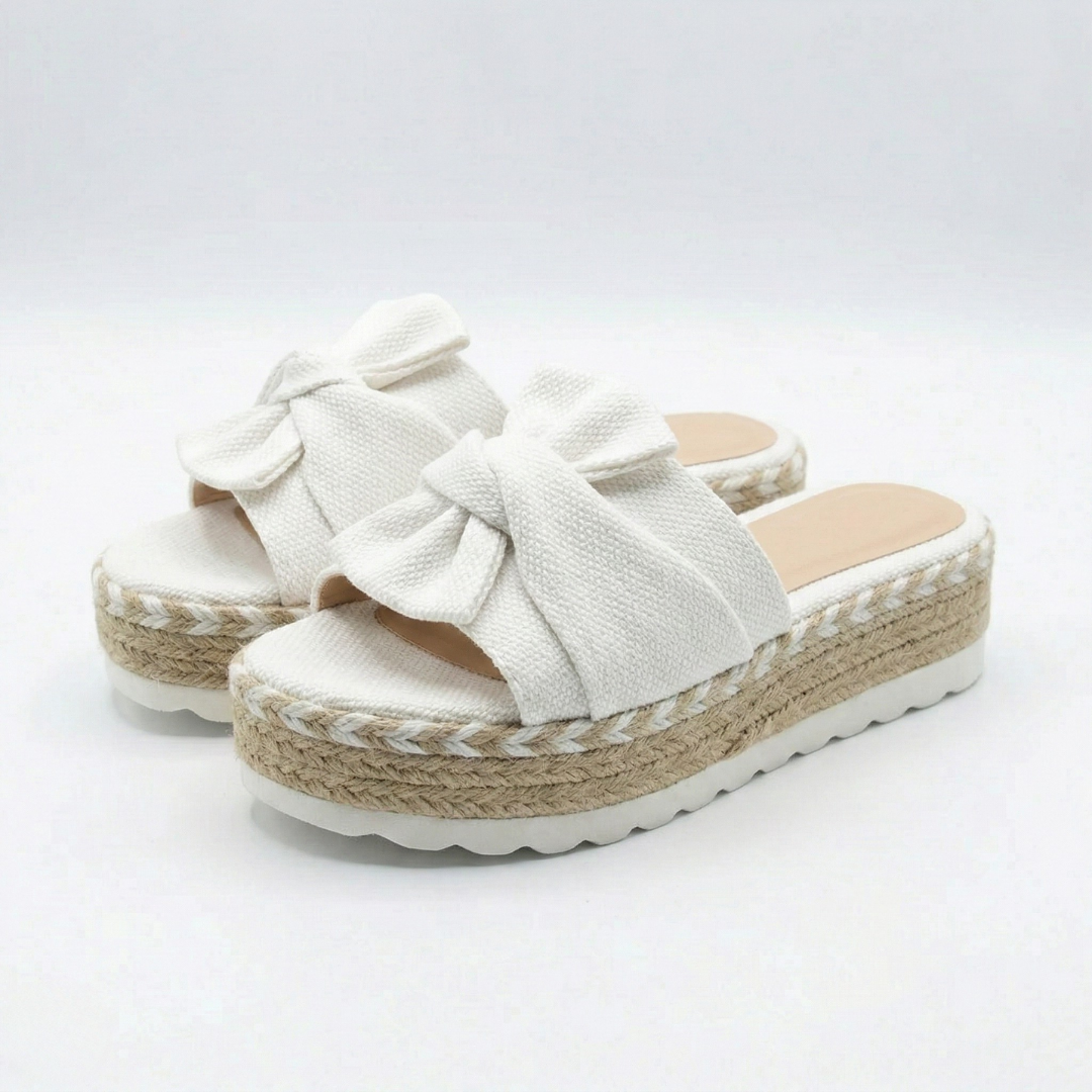 Women's Summer Sandals with Sculpted Bow Design