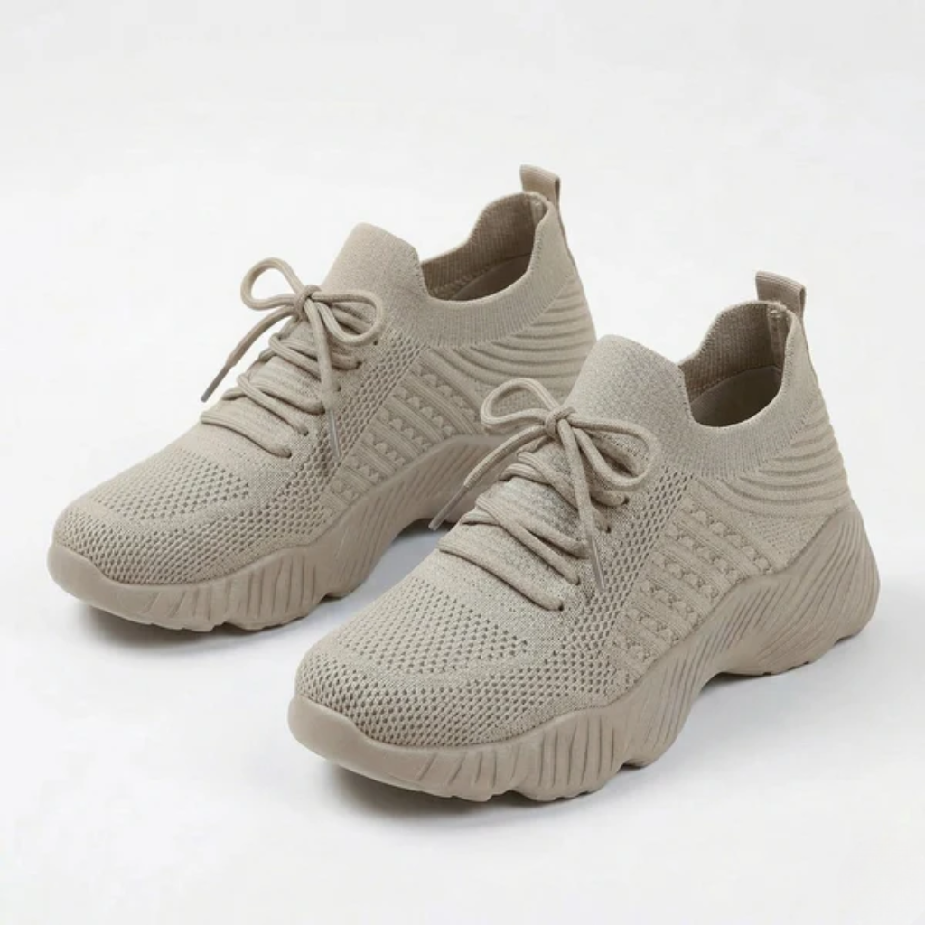 Women's Orthopedic Mesh Sneakers with Textured Platform Sole and Lace-Up Detail