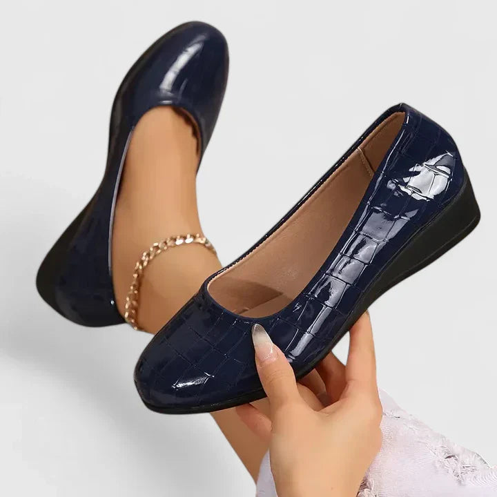 Women's Ergonomic Croc-Embossed Wedge Pumps with Glossy Finish