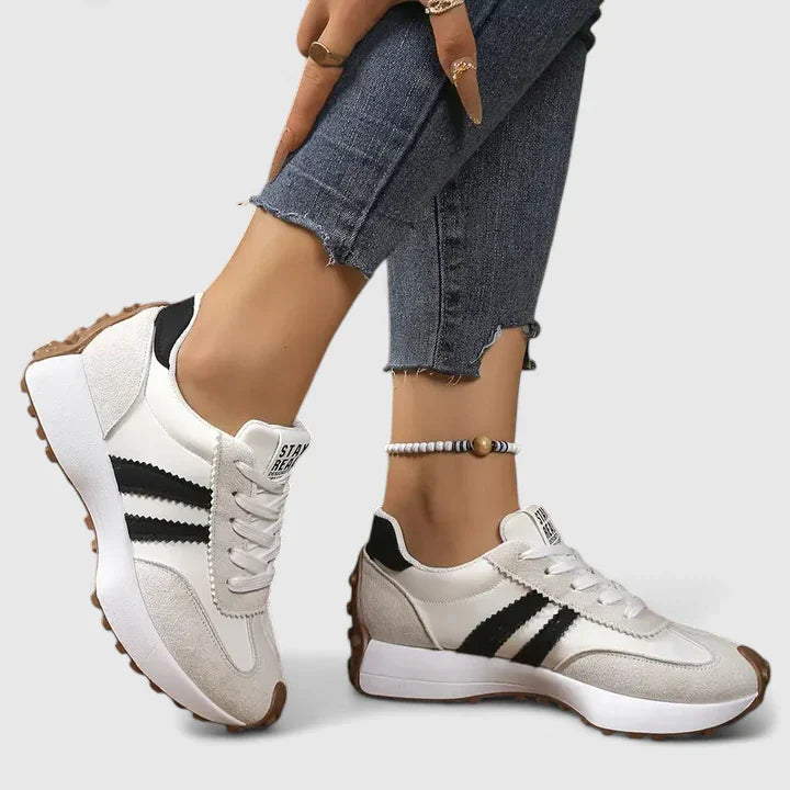 Women's Retro Sneakers with Chunky Sole and Contrast Paneling