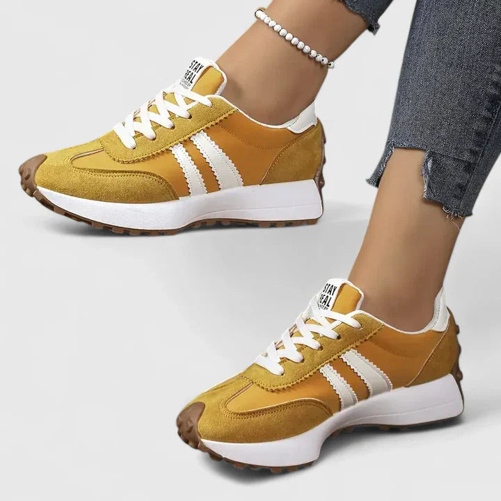 Women's Retro Sneakers with Chunky Sole and Contrast Paneling