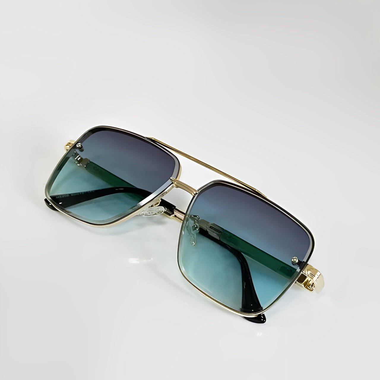 Women's Aviator Sunglasses Gradient Lenses and Retro Gold Frame