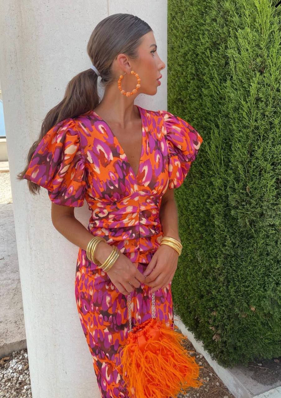Women's Midi Evening Dress Puff Sleeves and Vibrant Leopard Print
