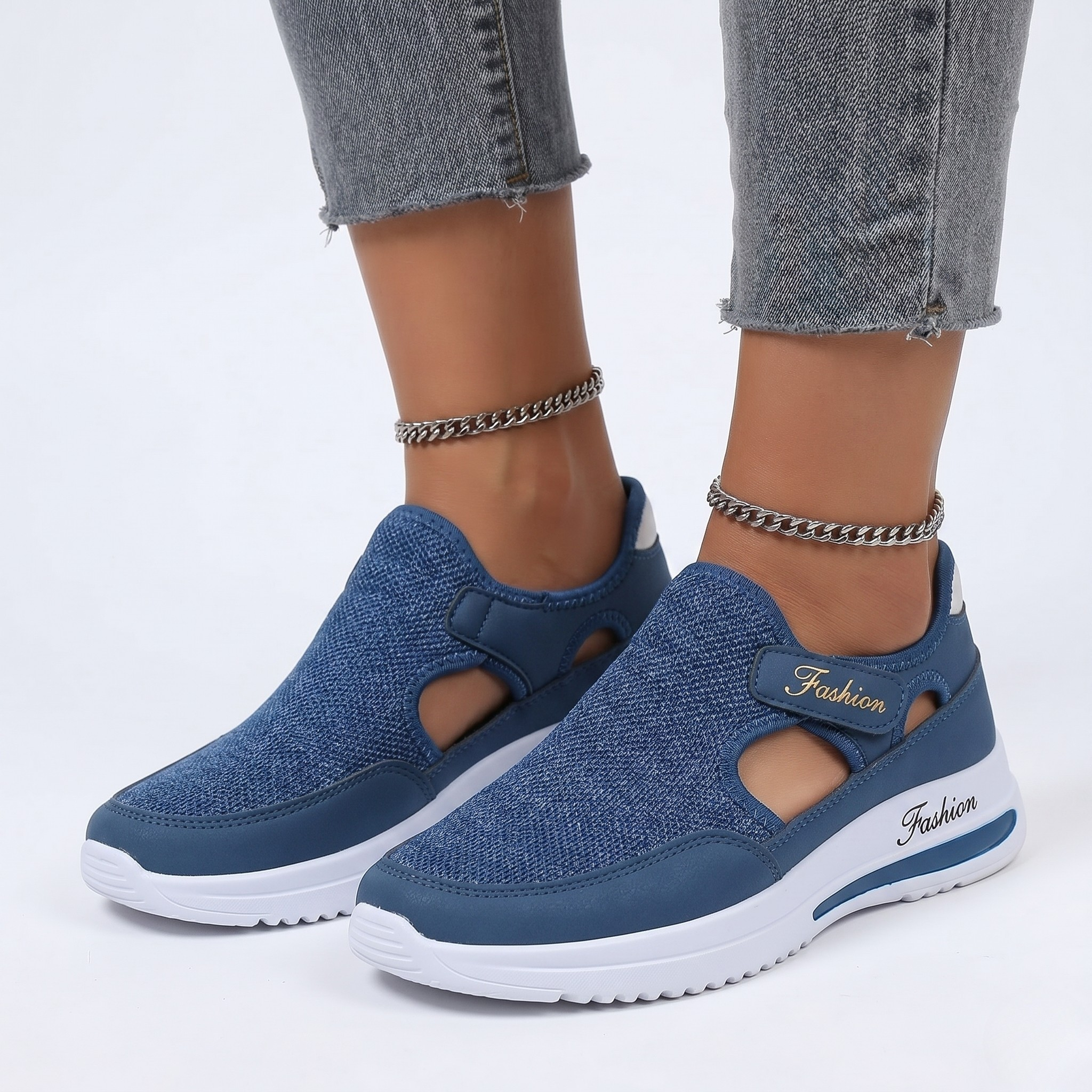 Women's Orthopedic Mesh Sneakers with Platform Sole and Cut-Out Detail